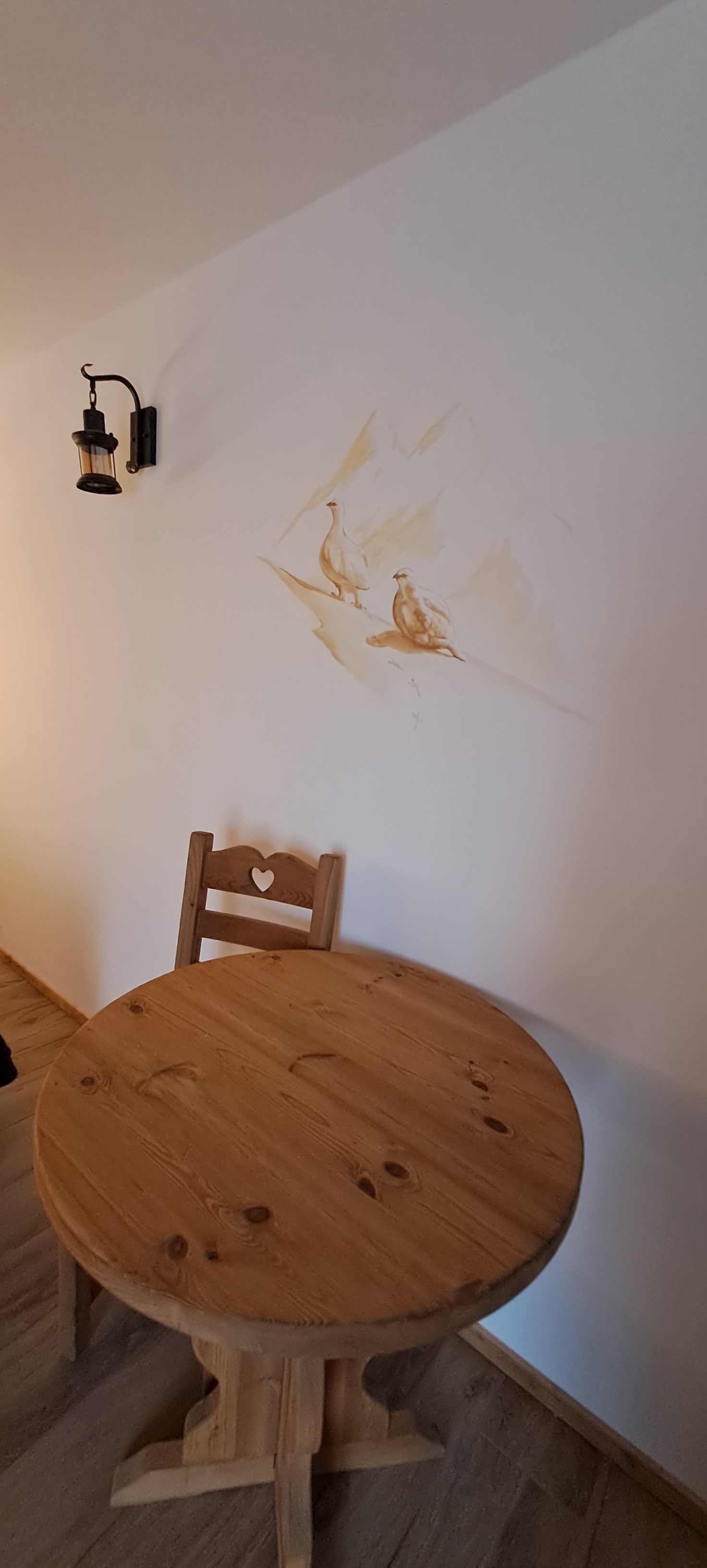 Herzförmiges Holzdetail